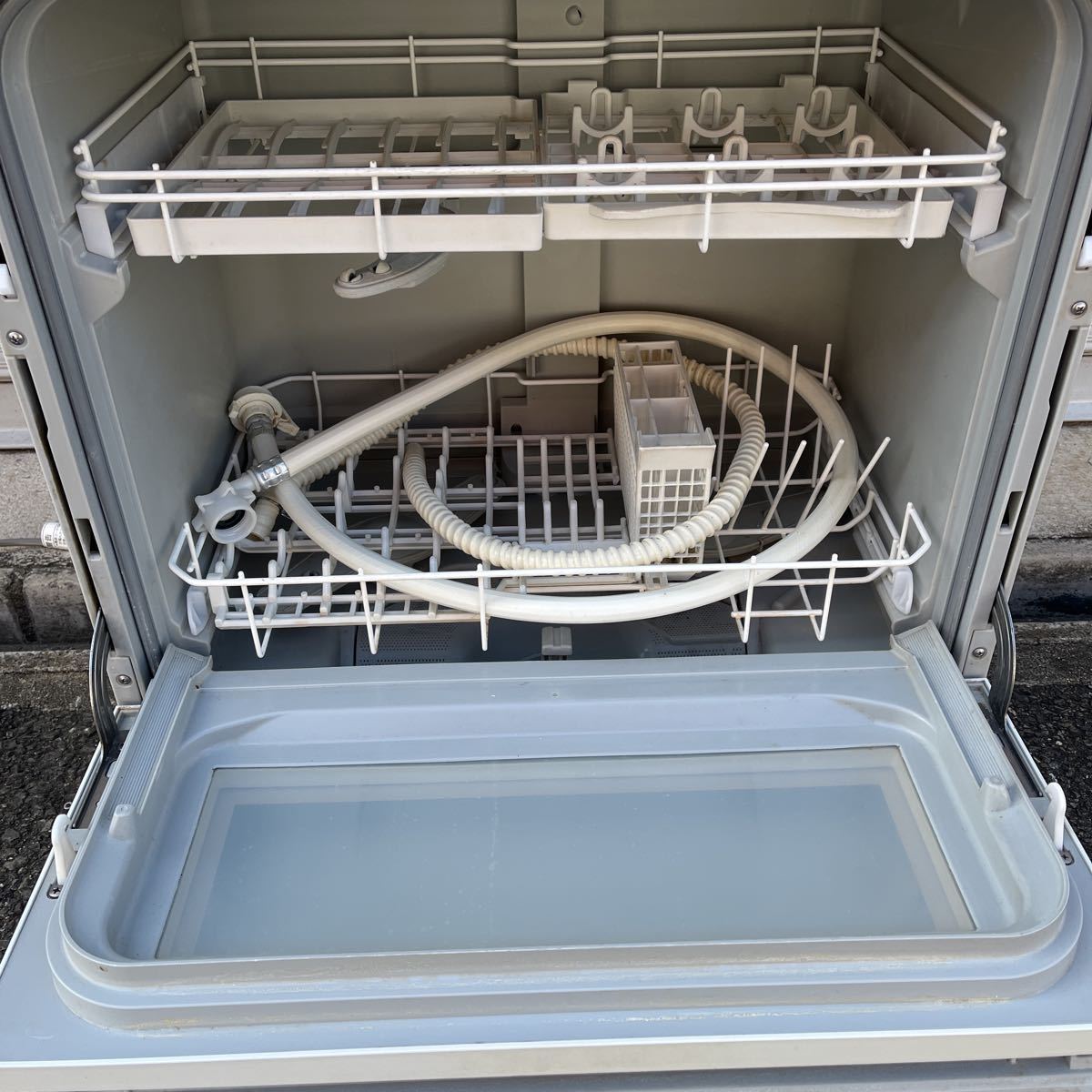 Panasonic パナソニック NP-TH1-C 食器洗い乾燥機 2018年製 食器点数40点 5人用 食洗機 茶碗洗い現状品_画像7