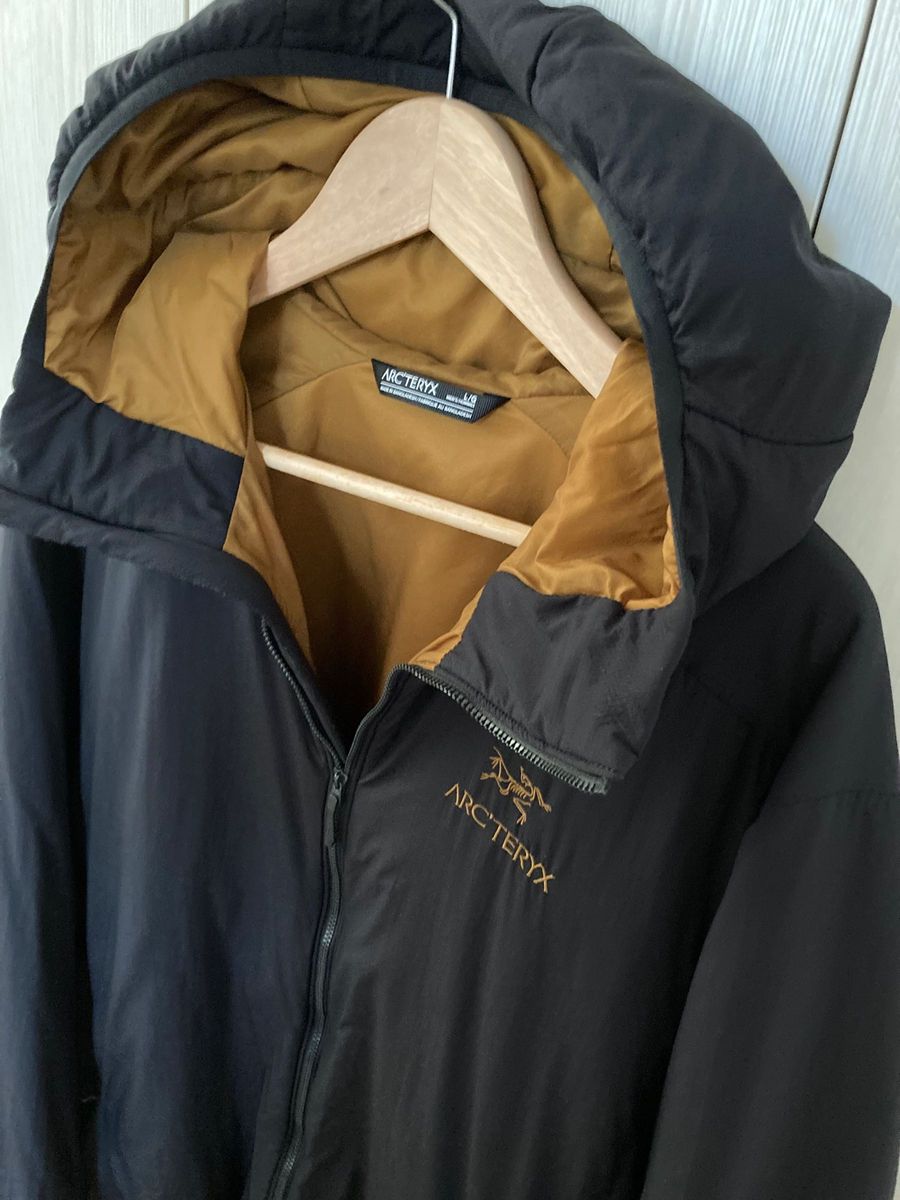 美品 限定モデル】ARC'TERYX Atom LT Hoody 金刺繍 Lサイズ 美品 限定モデル】ARC'TERYX Atom LT Hoody 金刺繍 Lサイズ