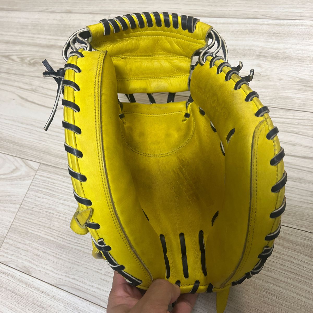 シャイニングスター 硬式キャッチャーミット(佐川製)|Yahoo シャイニングスター 硬式キャッチャーミット(佐川製)|Yahoo