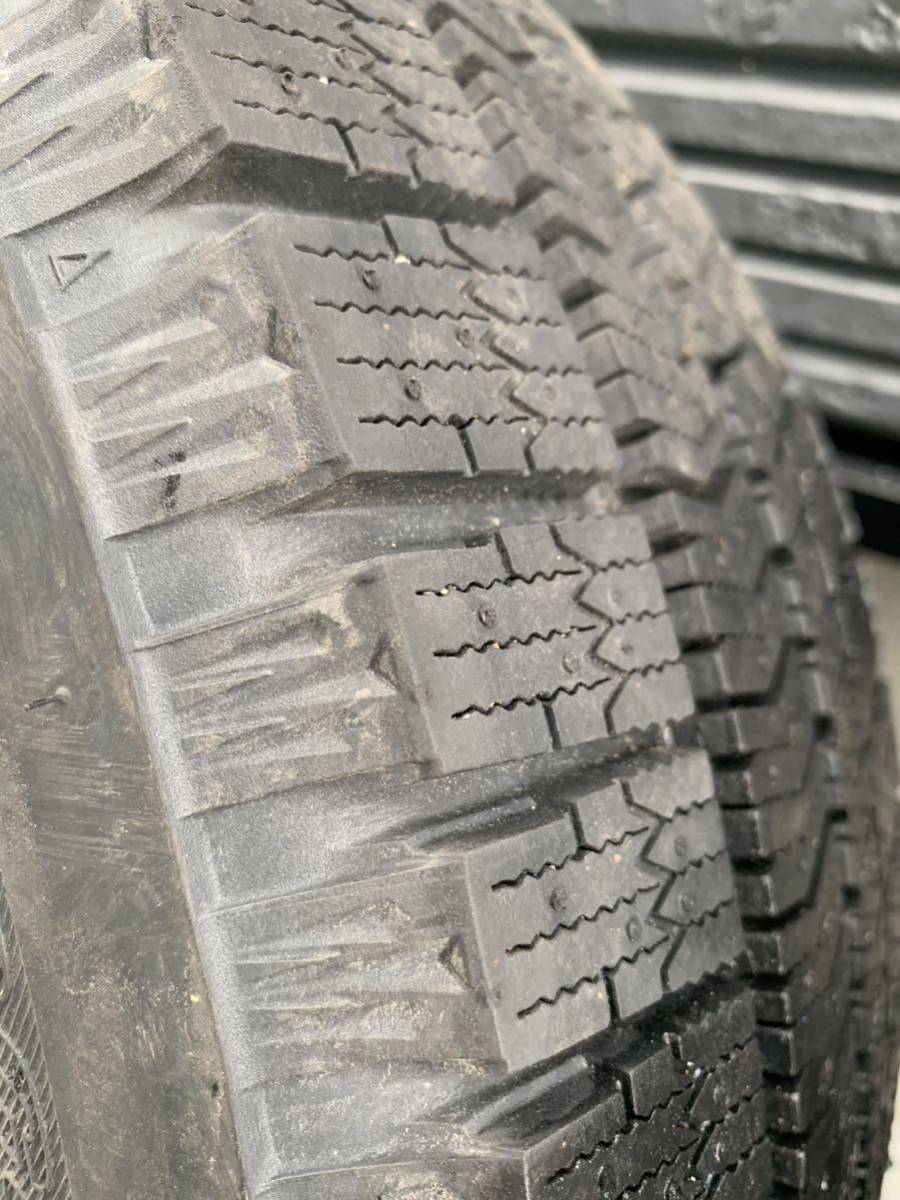 走行200キロ！205/55R16　ブリヂストン BLIZZAK ICE BRIDGESTONE スタッドレス　2022年製　バリ溝 バリ山 1円スタート　1スタ_画像5