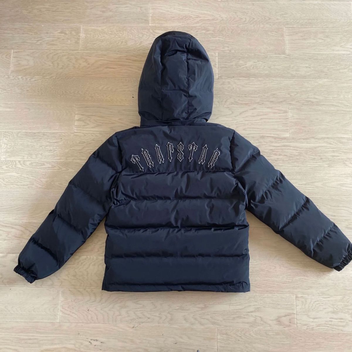 TRAPSTAR ダウンジャケット 艶なし M|Yahoo!フリマ(旧PayPay TRAPSTAR ダウンジャケット 艶なし M|Yahoo!フリマ(旧PayPay