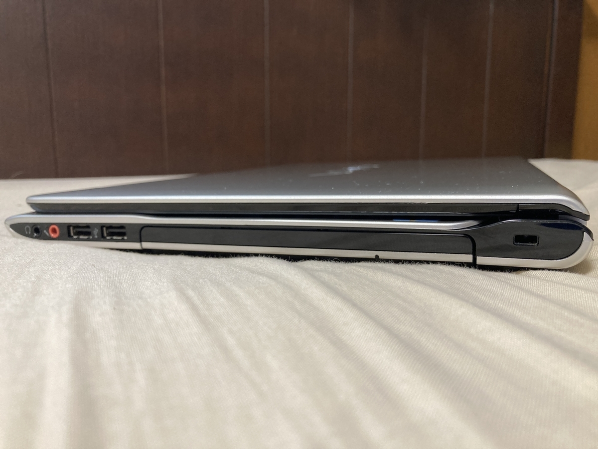 箱付美品 SONY VAIO SVE14A2AJ Core i5-3210M 2.5GHz メモリ8GB 1TB WXGA++ ブルーレイ win10(リカバリUSB付) _画像7