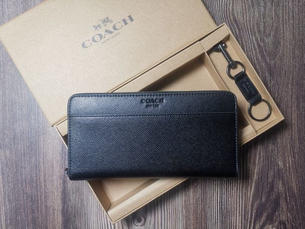 コーチ COACH アウトレット 長財布 メンズ PVC ブラック F74977 小銭入れあり キーホルダー付き 新品未使用_画像1