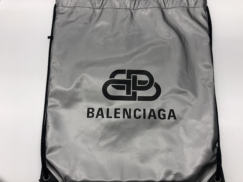【お気にいる】 バレンシアガ BALENCIAGA リュックサック シルバー・レザー 593648 かばん、バッグ