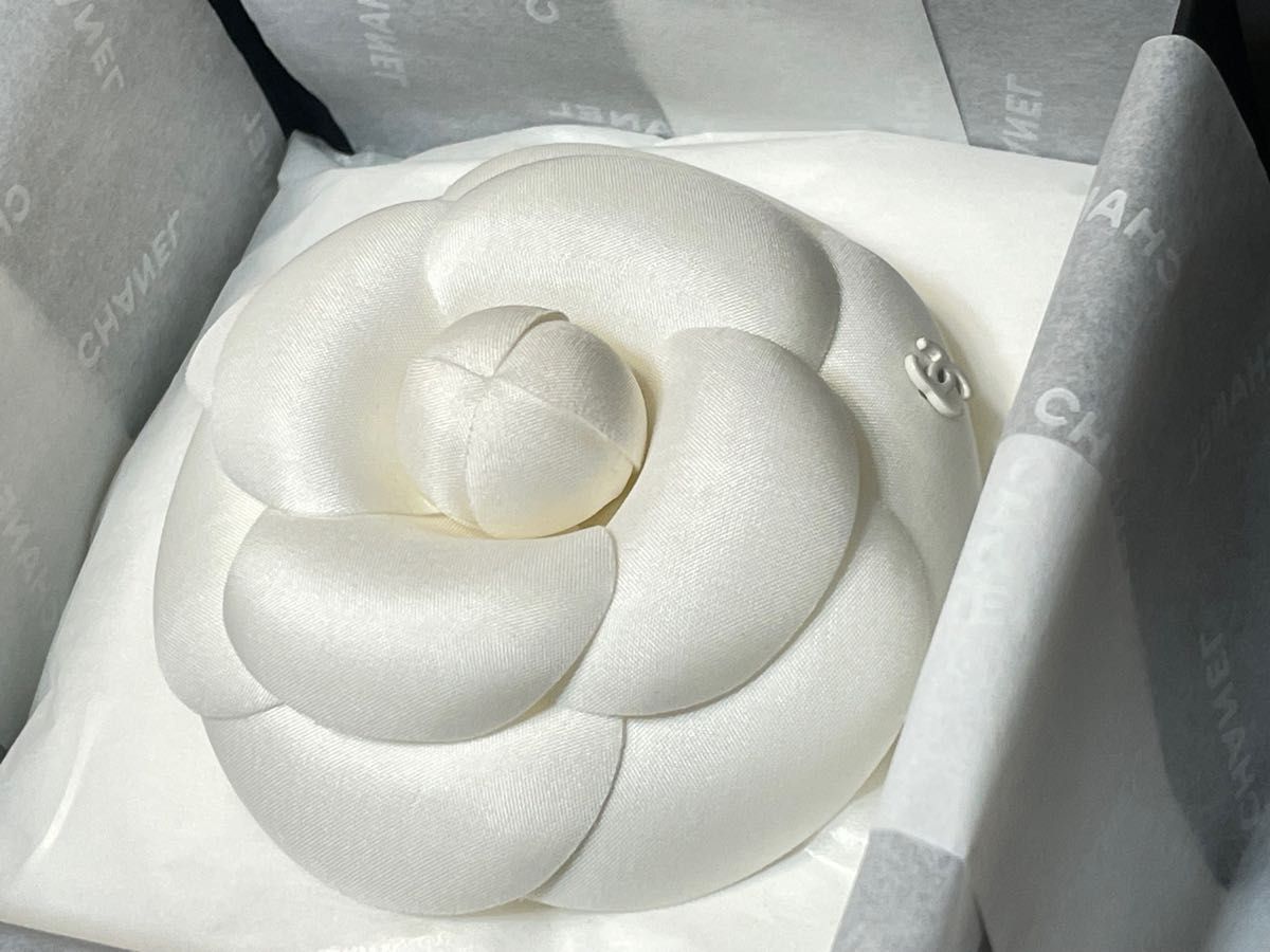 正規品】 CHANEL シャネル カメリア モチーフ バレッタ ヘアピン 正規品】 CHANEL シャネル カメリア モチーフ バレッタ ヘアピン