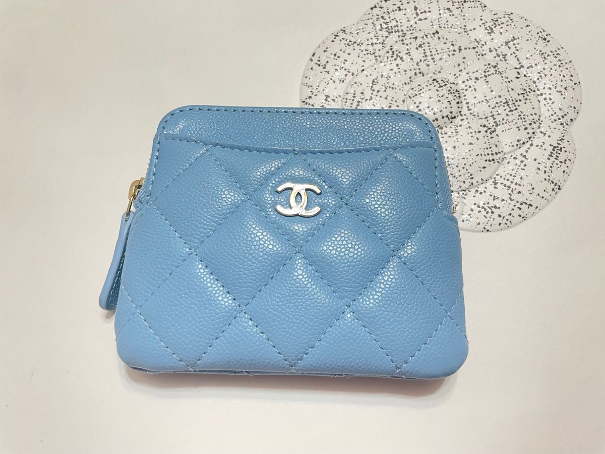 【正規品】　CHANEL シャネル　フラグメントケース　ミニ財布　カードケース　ブルー　美品　キャビアスキン　箱付き　23A