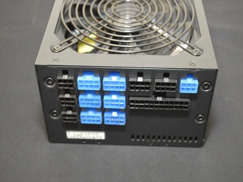 中古 玄人志向 80Plus GOLD 1000W ATX電源ユニット プラグイン KRPW-GR1000W/90+ 22127_画像6