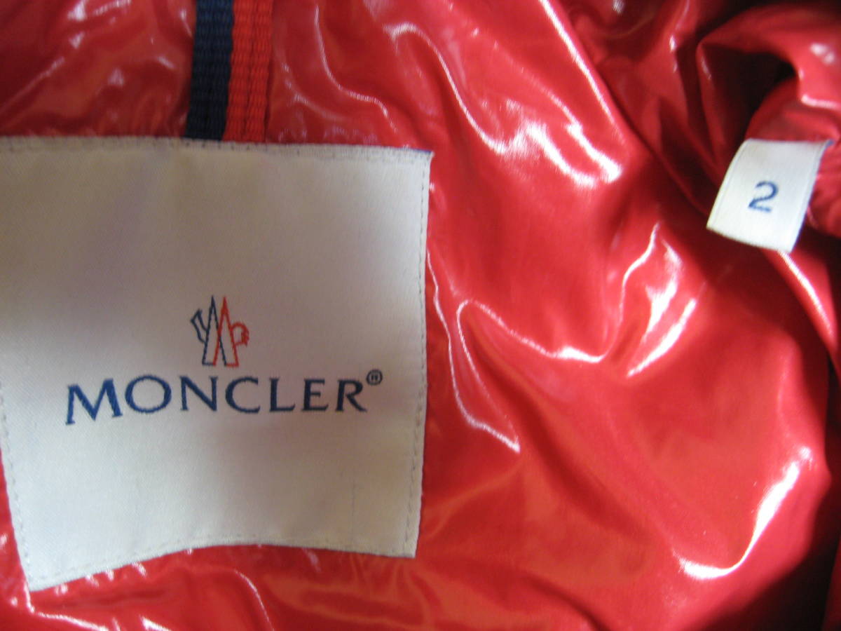 即決送料無料 モンクレール MONCLER ダウンジャケット ショート丈/ハーフ丈 フード付き レッド赤 サイズ２M～L_画像6