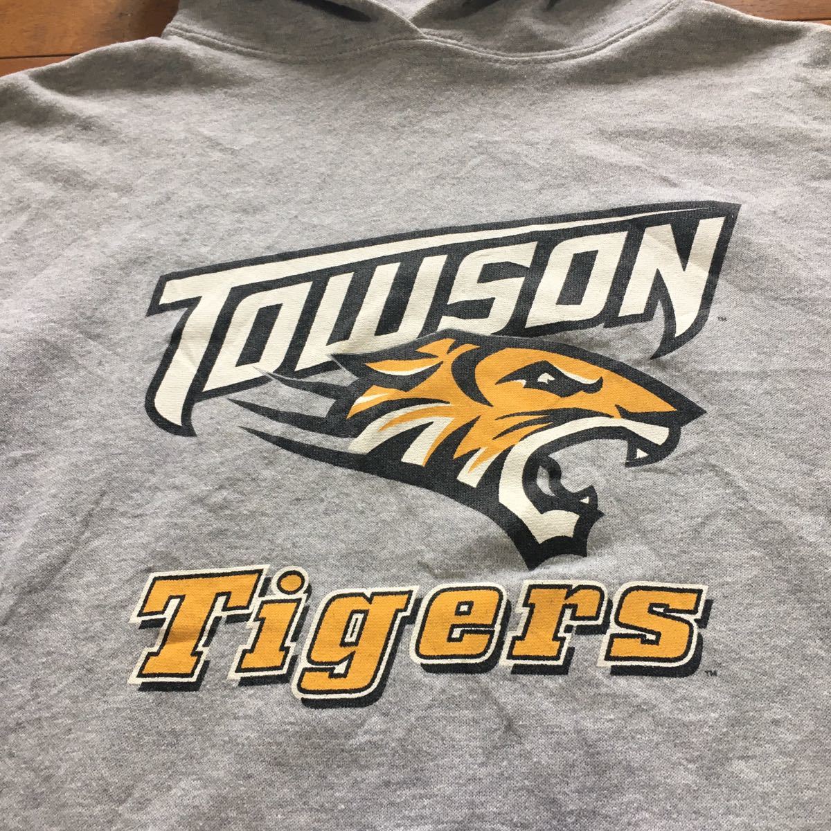 ☆【 THE TOWSON 】★ Made in USA tigers カレッジスエットパーカー ★サイズL_画像2