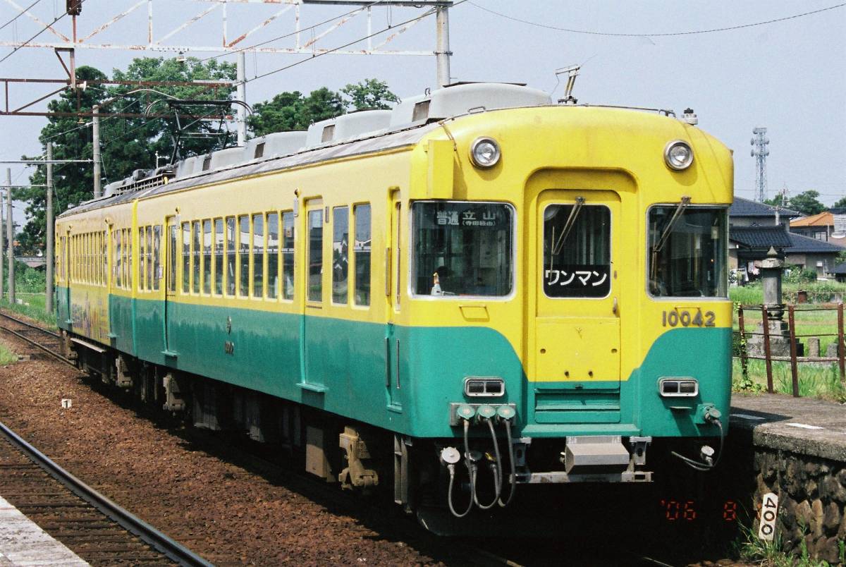 鉄道写真　富山地方鉄道　10030形　台車換装車　Lサイズ　ネガ・データ化_画像1