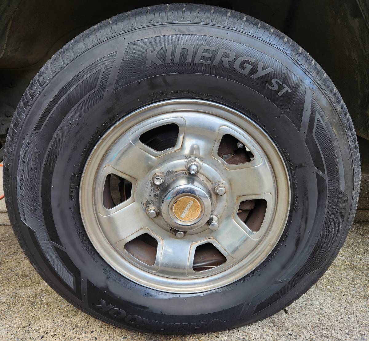 US MAZDA B2000 希少 純正ホイール 14インチ 5本セット 215/75R14 HANKOOK KINERGY ST 純正センターキャップ B2200 B2600 Bシリーズ 引取り_画像2