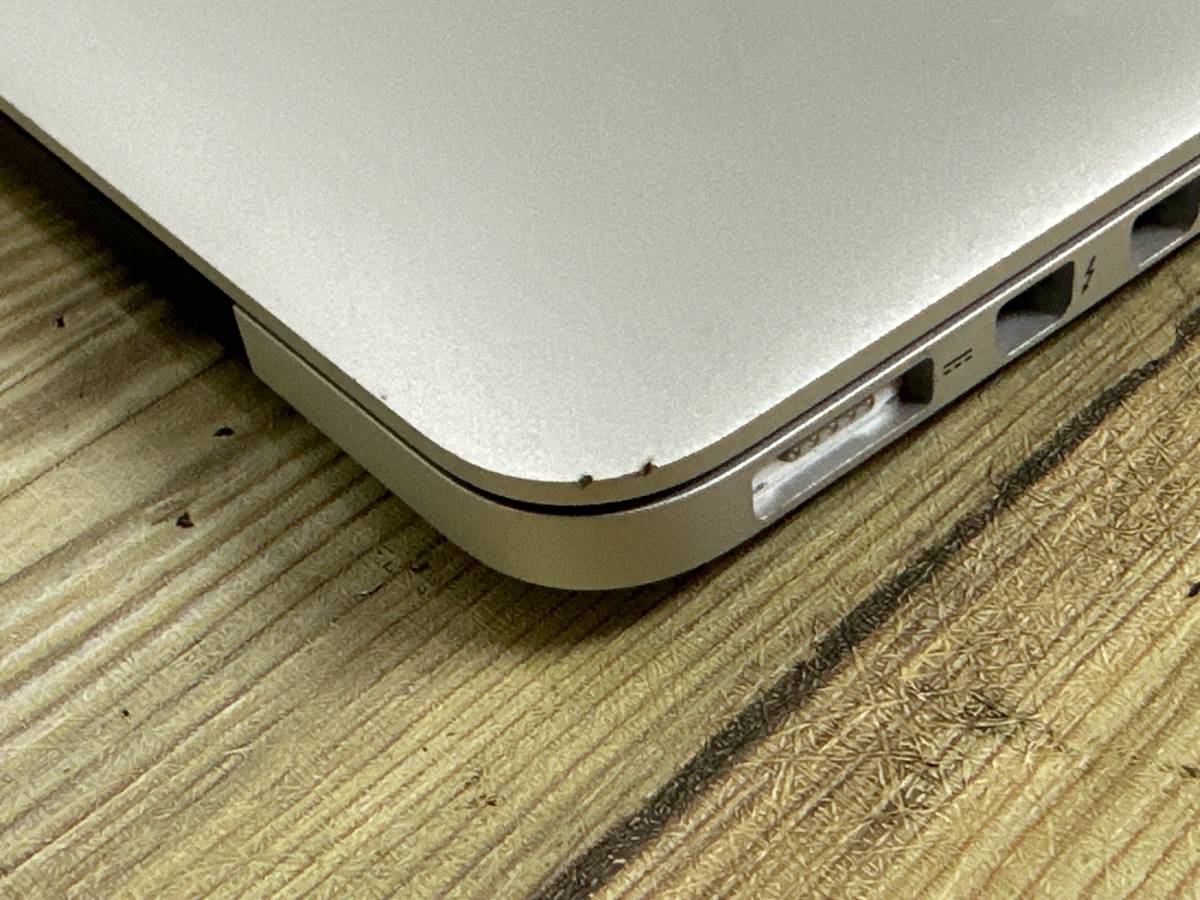 【美品♪】MacBook Pro 2015 Retina (MF839J/A)[Core i5(5257U)2.7Ghz/RAM:16GB/SSD:256GB/13.3インチ]Montery 動作品_画像9