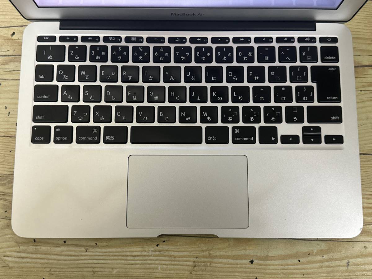 Mac Book Air 2013 A1466[Core i5(4250U)1.3Ghz/RAM:4GB/SSD:128GB/13.3インチ]動作品 ※ジャンク扱い_画像2