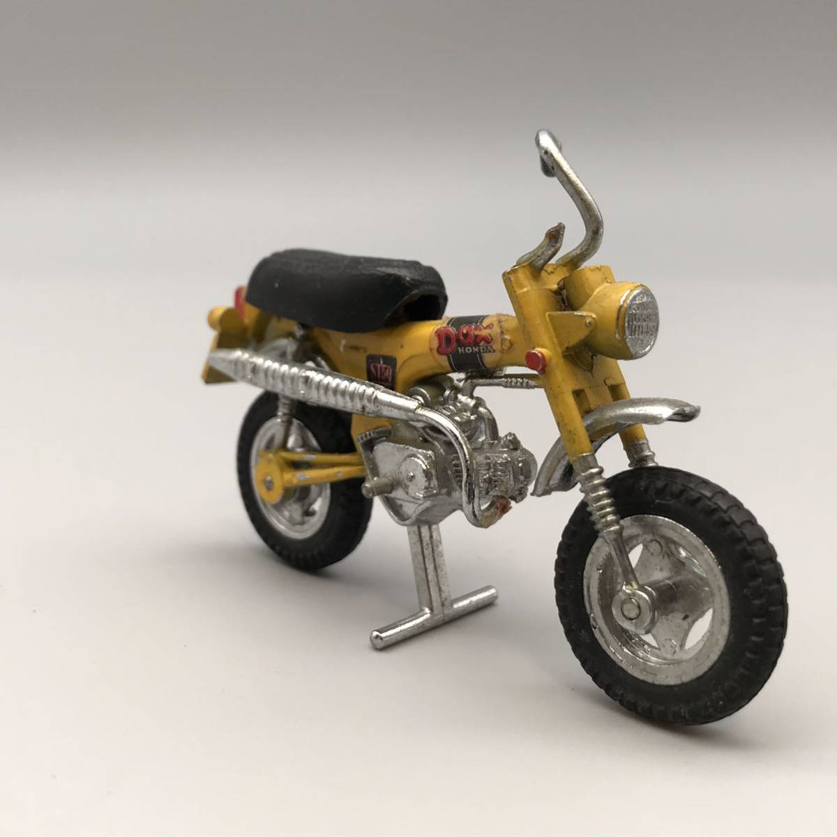 ダイキャストモデル EBBRO エブロ 1/10 Honda DAX ホンダ ダックス ST50 1972 イエロー 黄色 プレミアムコレクション 当時物 おすすめ_画像2