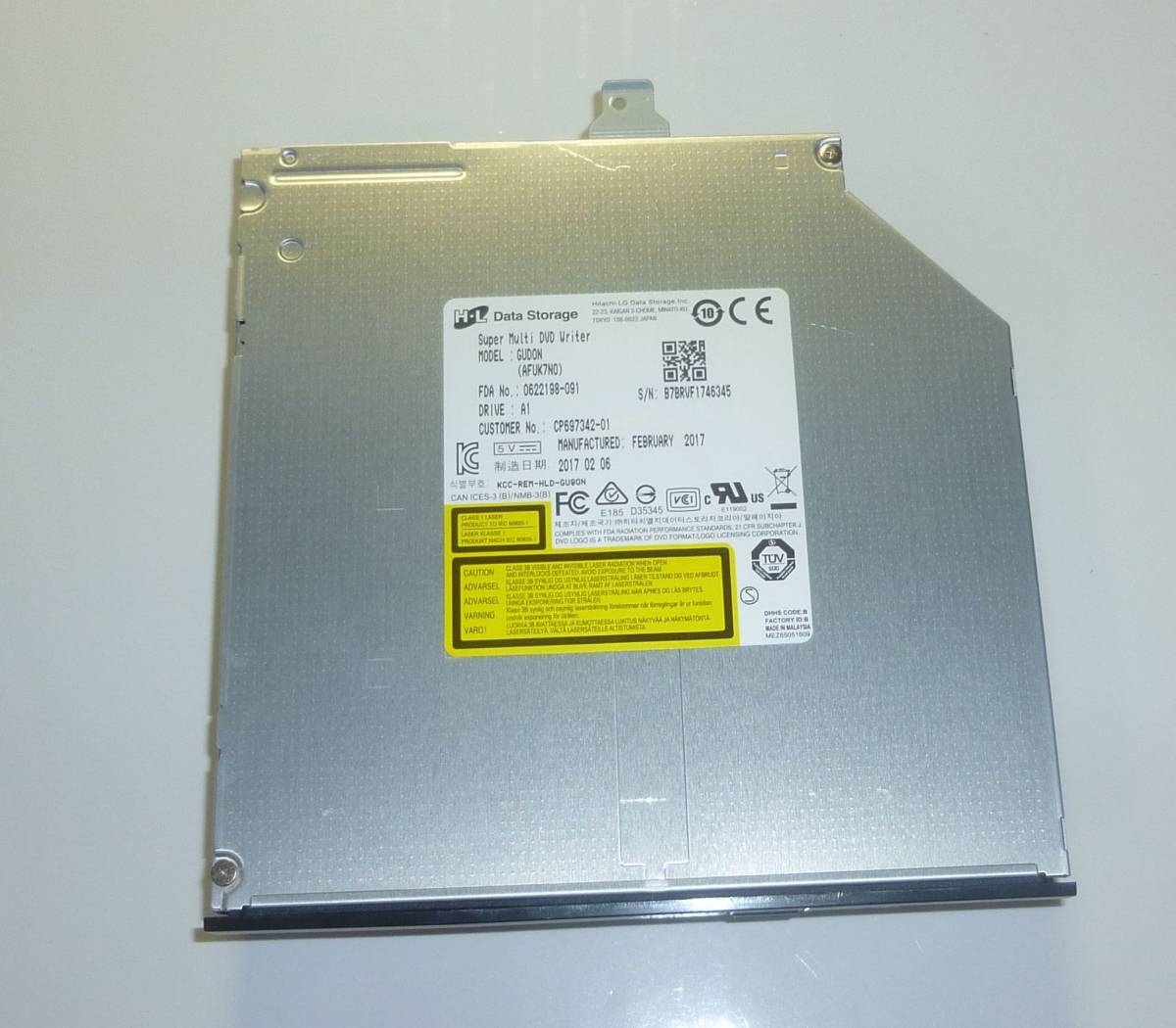 【送料無料】 H・L Data Storage DVDマルチドライブ GUD0N 9.5mmスリム 中古動作品 _写真は使いまわしです。