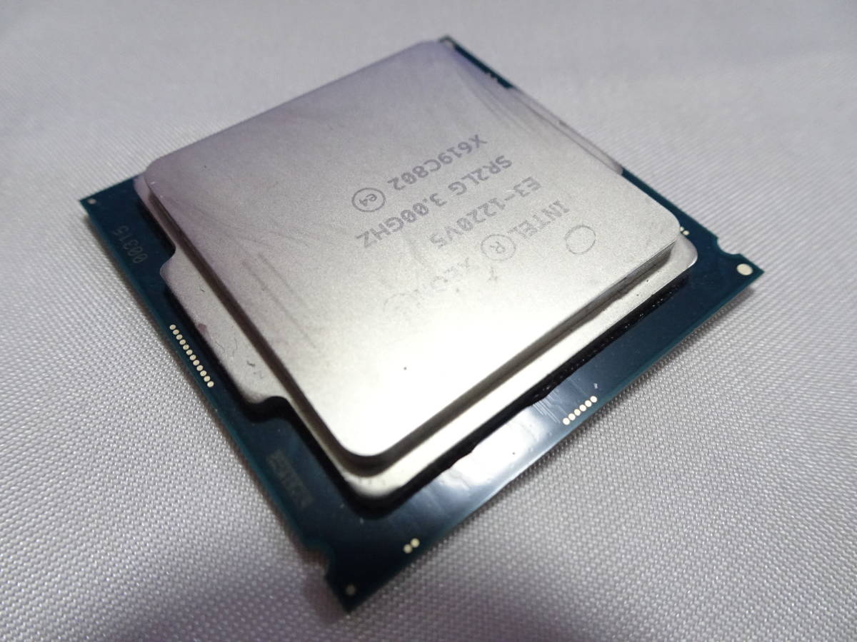 美品 インテル Intel Xeon プロセッサー E3-1220 v5 3.00GHz SR2LG LGA1151 動作検証済 1週間保証_画像3
