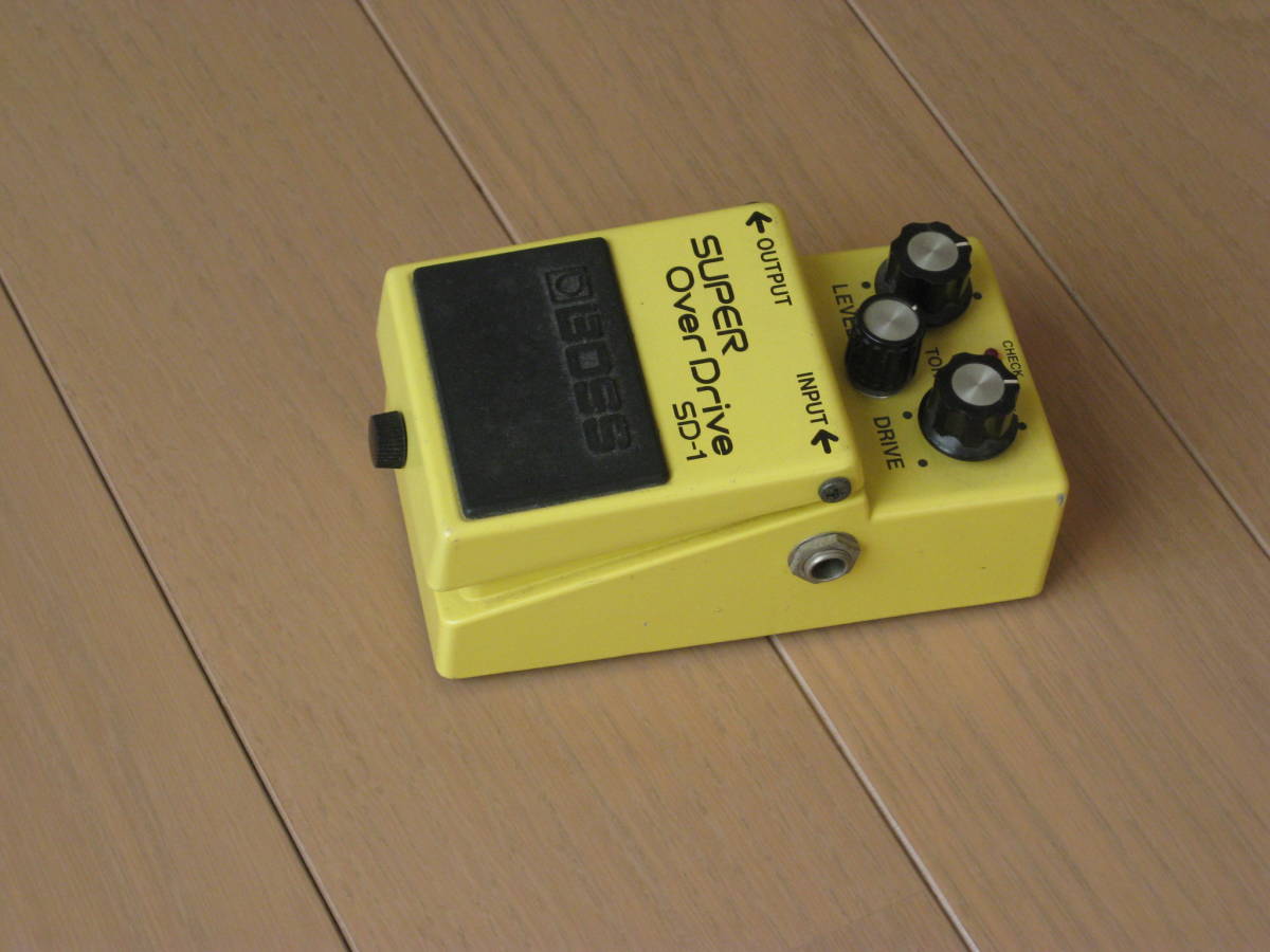 BOSS SD-1　日本製！　83年製？　きれいです　OPアンプをソケット式に_画像3