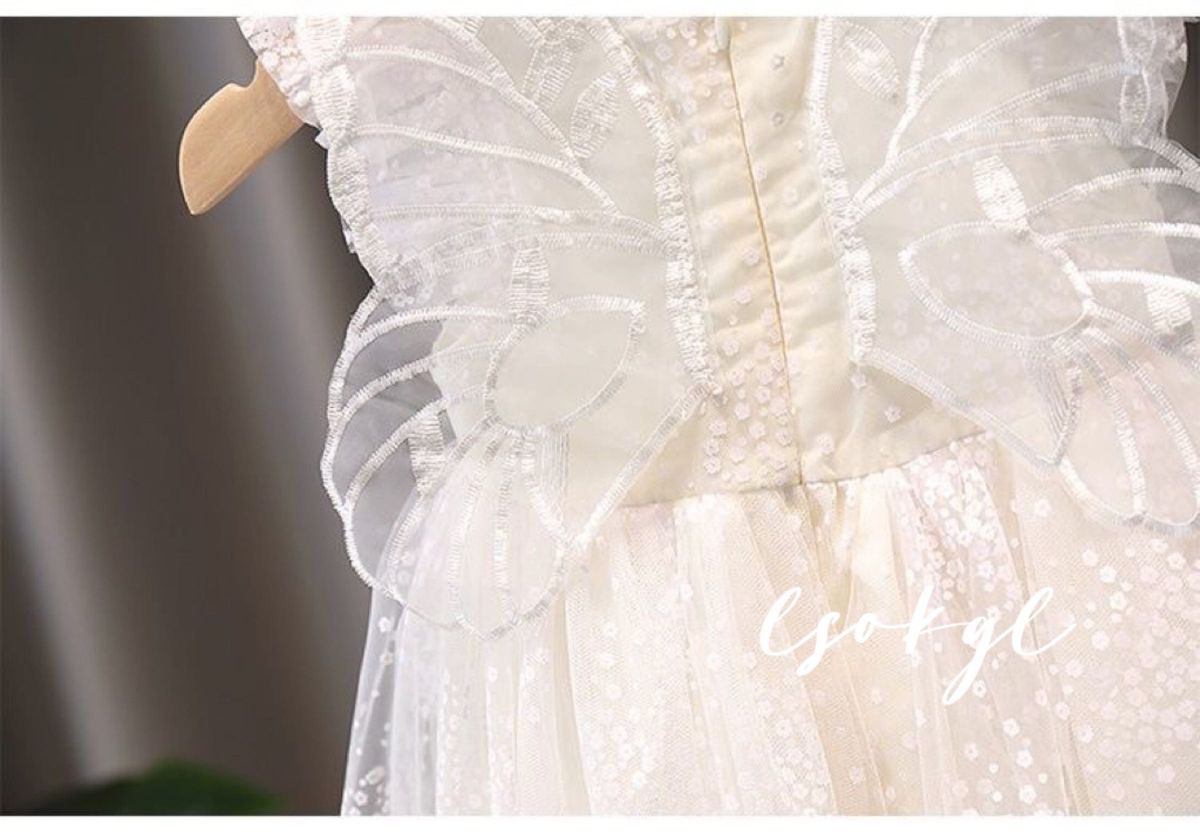 ベビードレス　ワンピース　ホワイト　可愛い蝶々　リングガール　七五三　誕生日　結婚式　発表会　新品