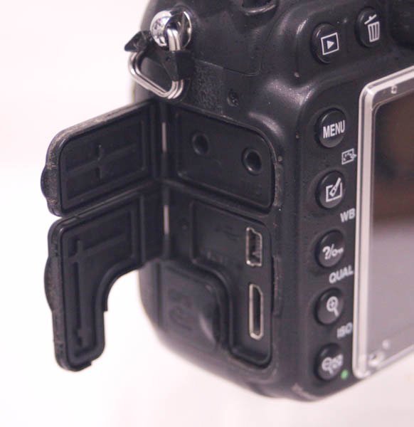 BL0152□ニコン D600 ボディ フルサイズ□ BL0152□ニコン D600 ボディ フルサイズ□