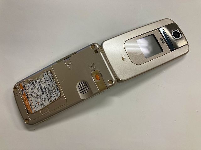 AD890 docomo FOMA F882iES ゴールド_画像2