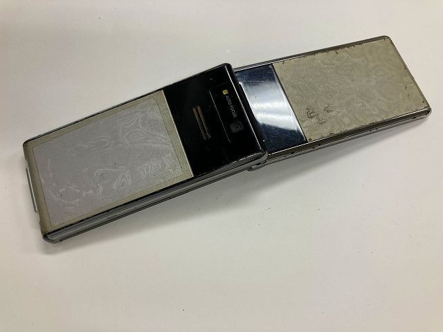 AE151 softbank 823T silver 