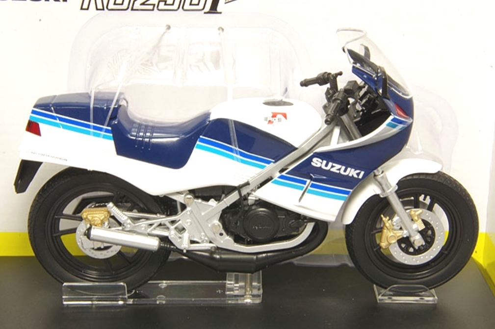 即決！ アオシマ スカイネット 1/12 スズキ RG250 Γ ガンマ 青×白 SUZUKI RG250 Γ 新品・未開封品_画像2