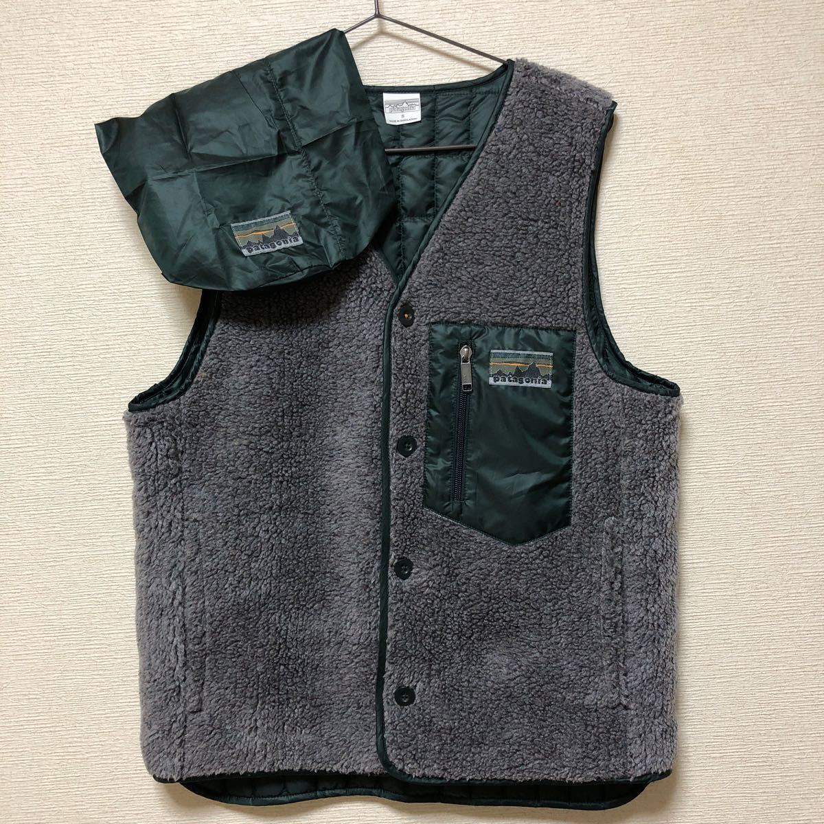  unused S size Patagonia recycle down vest reversible 27405 patagonia Recycled Down Vest reversible staff bag attaching 