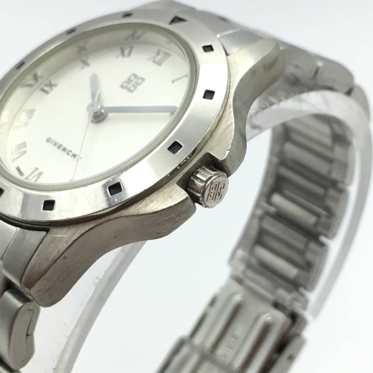 ◯L8-273 GIVENCHY/ジバンシー 3針 レディース クォーツ 腕時計 MS.05.XVI 【通電・動作確認済み】_画像4
