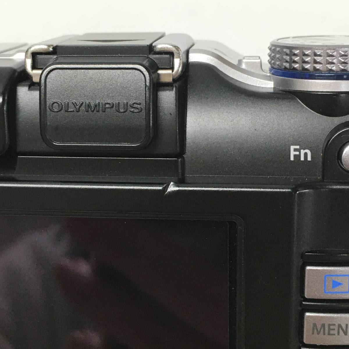 A10-231【動作品】OLYMPUS PEN Lite E-PL1 ボディのみ バッテリー / ミラーレス ブラック 黒 一眼レフ カメラ オリンパス ペン ライト_画像6