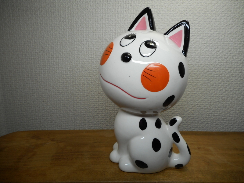 Yahoo!オークション - 内藤ルネ 陶器 ネコ 貯金箱 昭和レトロ 猫 Yahoo!オークション - 内藤ルネ 陶器 ネコ 貯金箱 昭和レトロ 猫