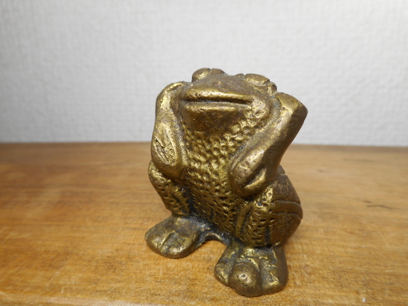 カエル　真鍮製　お香立て　蛙　フィギュア　置物　メタル　金属　ブラス_画像1