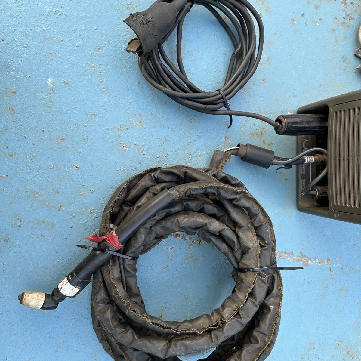 日立 HITACHI エアープラズマ切断機 Inverter Air Plasma Cutter 日立 HITACHI エアープラズマ切断機 Inverter Air Plasma Cutter