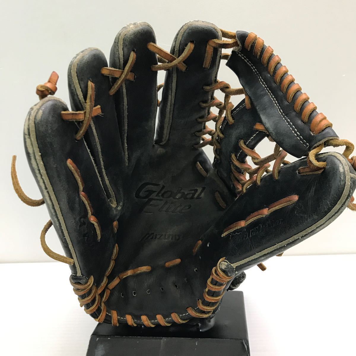 G-8201 ミズノmizuno グローバルエリート 軟式 外野手用 グローブ グラブ 野球 中古品 左投げ 破れ有り_画像3