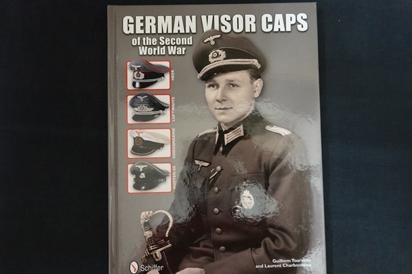 xa03/軍事洋書■German Visor Caps of the Second World War　第二次世界大戦時のドイツ製バイザーキャップ_画像1