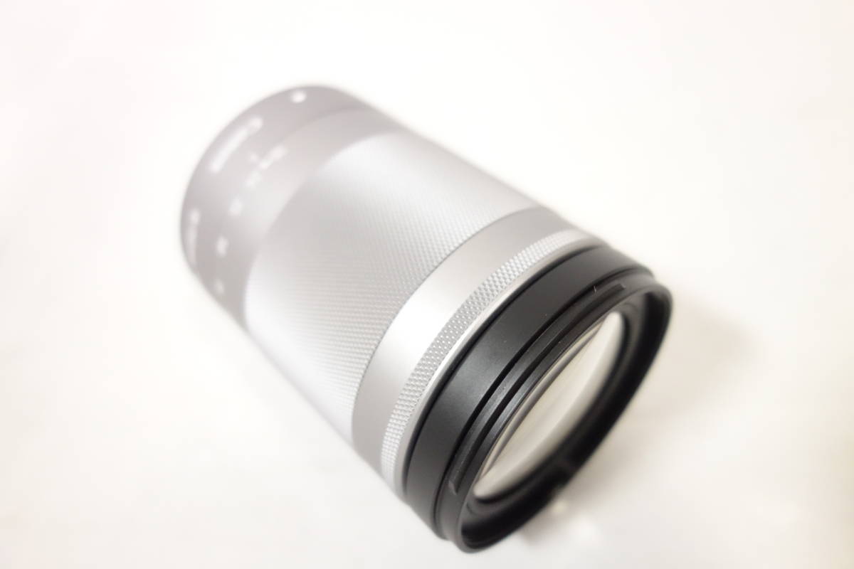 ☆未使用品☆ Canon キャノン レンズ EF-M18-150mm F3.5-6.3 IS STM シルバー EF-M18-150ISSTMSL 国内正規品の画像8