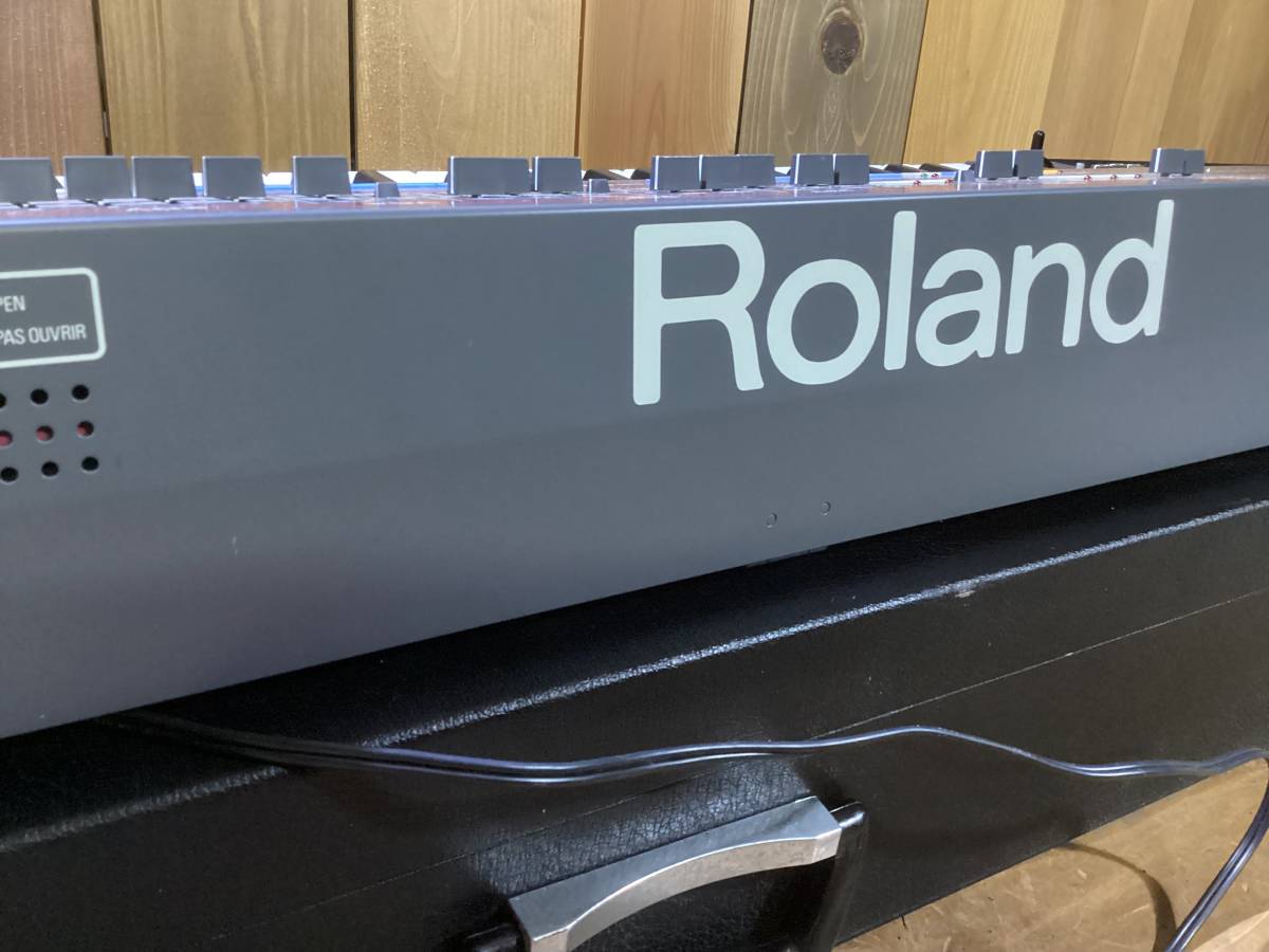 Roland ローランド JUNO-106 シンセサイザー ハードケース付き　通電確認のみ　本体美品　動作未確認　現状品_画像10