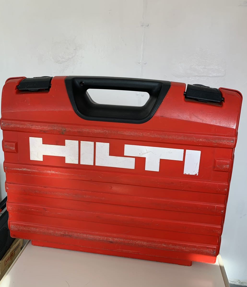 HILTI ヒルティ WRS900-PE レシプロソー 100V 電動のこぎり 切断機 金属 木工 電動工具 説明書/ケース付きい_画像3