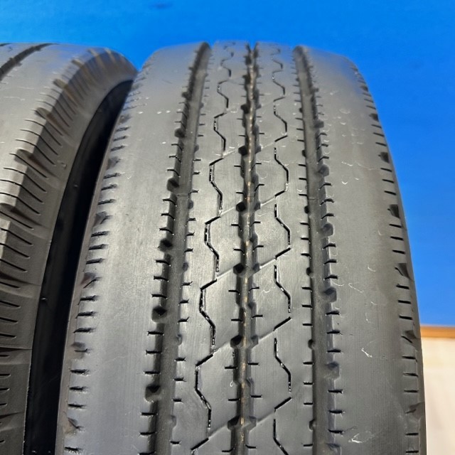 【2020年製造】　205/70R17.5　115/113 L LT　ブリヂストン　DURAVIS R205　サマ－タイヤ　205/70/17.5　2本　トラックタイヤ_画像3