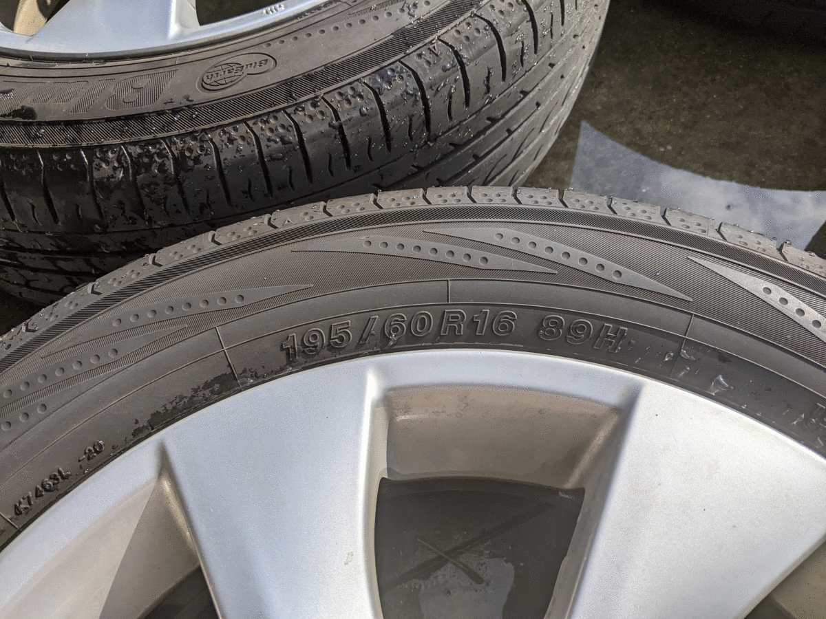 中古　ヨコハマ　ブルーアース　BlueEarth　195/60R16 タイヤ　日産純正ホイール　4本セット_画像3