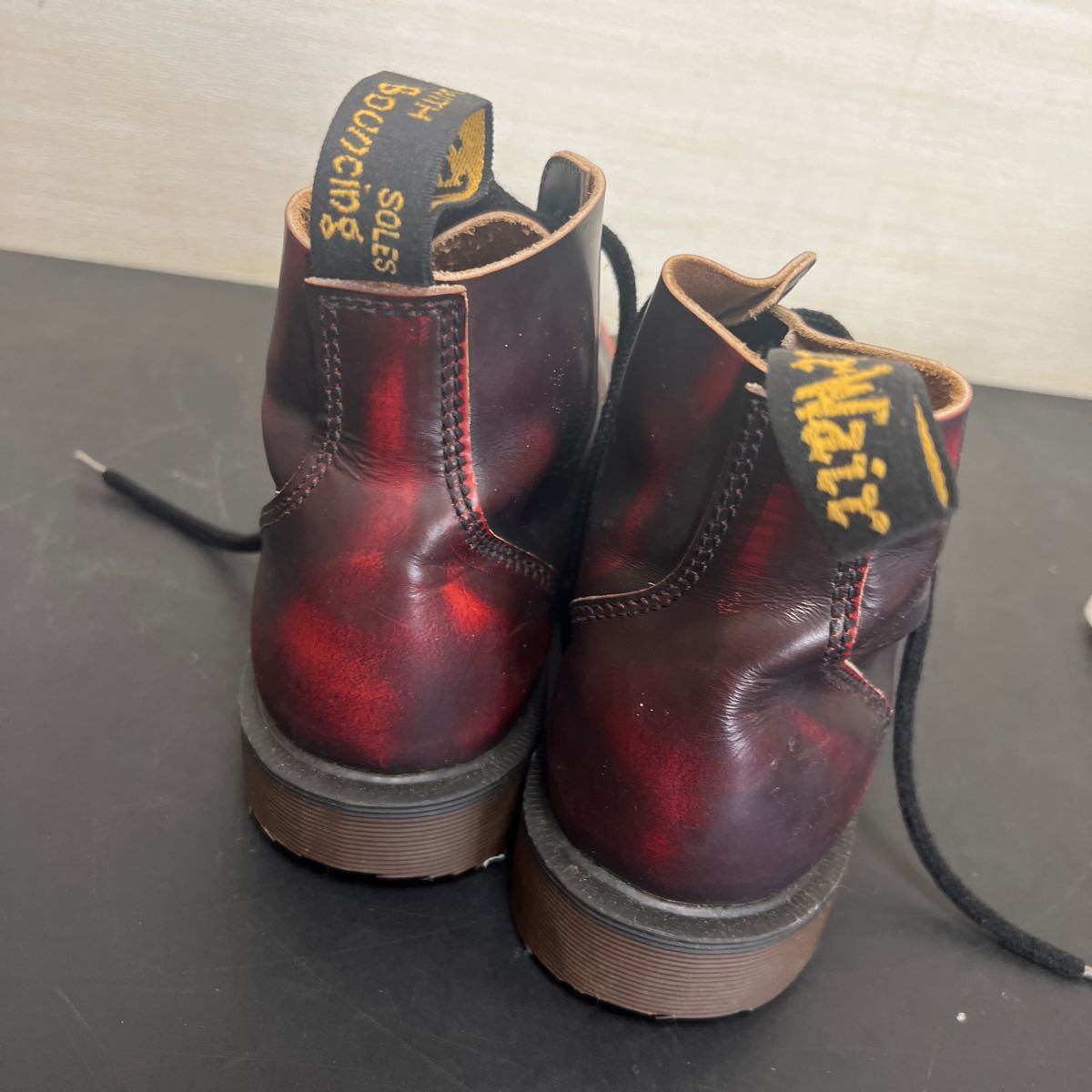 t11-235 Dr.Martens ドクターマーチン　AirWair ブーツ　赤茶　サイズ不明　保管品_画像5