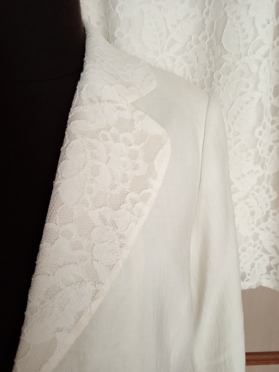ホワイト 白 礼服 Ｌサイズ 未使用 国産約6万円相当 身幅47の画像2