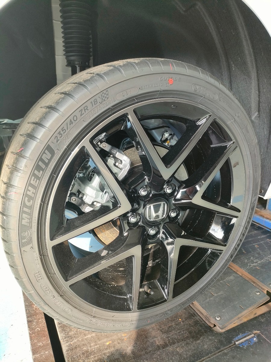 【 納車外し】シビック FL4 純正 タイヤ　4本セット　 235/40R18 MICHELIN PILOT SPORT 4 ミシュラン パイロットスポーツ4 FK7 235/40ZR18_画像6