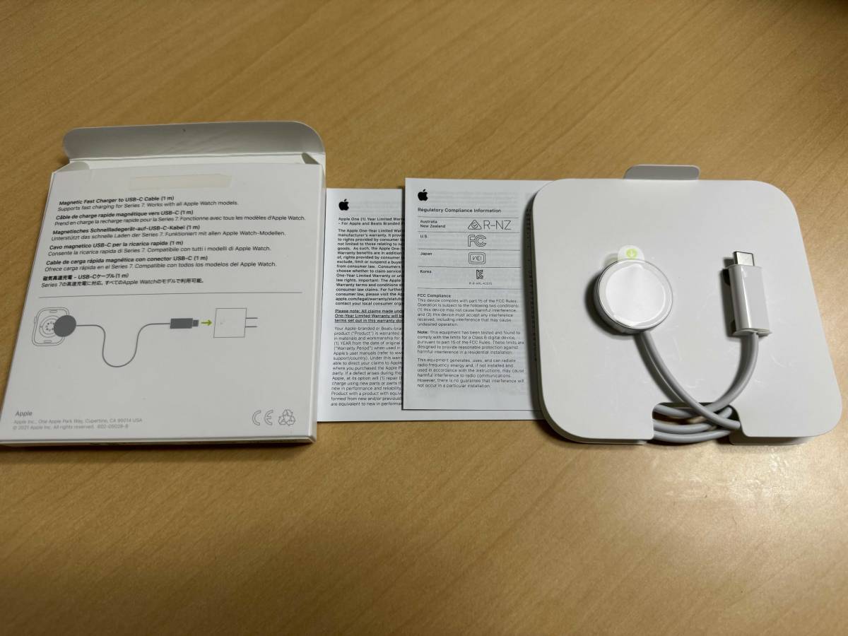 【使用２回】Apple純正 Magnetic Fast Charger to USB-C(1M)_画像3