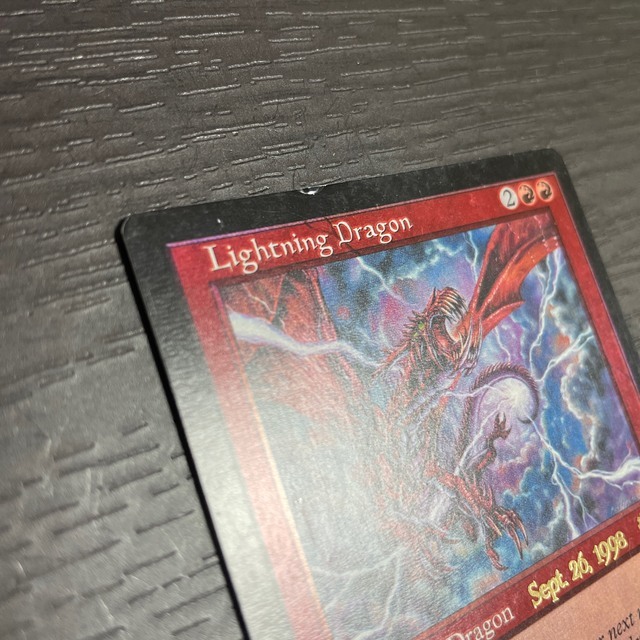 MTG ボーダーレス foil 4枚セット 世界喰らいのドラゴン 英語 MTG ボーダーレス foil 4枚セット 世界喰らいのドラゴン 英語