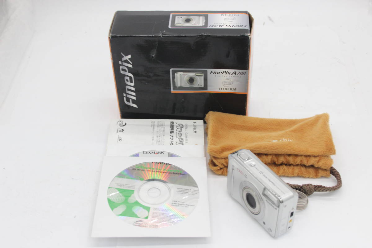 【返品保証】 【便利な単三電池で使用可】フジフィルム Fujifilm Finepix A100 3x 元箱付き コンパクトデジタルカメラ s3740_画像1
