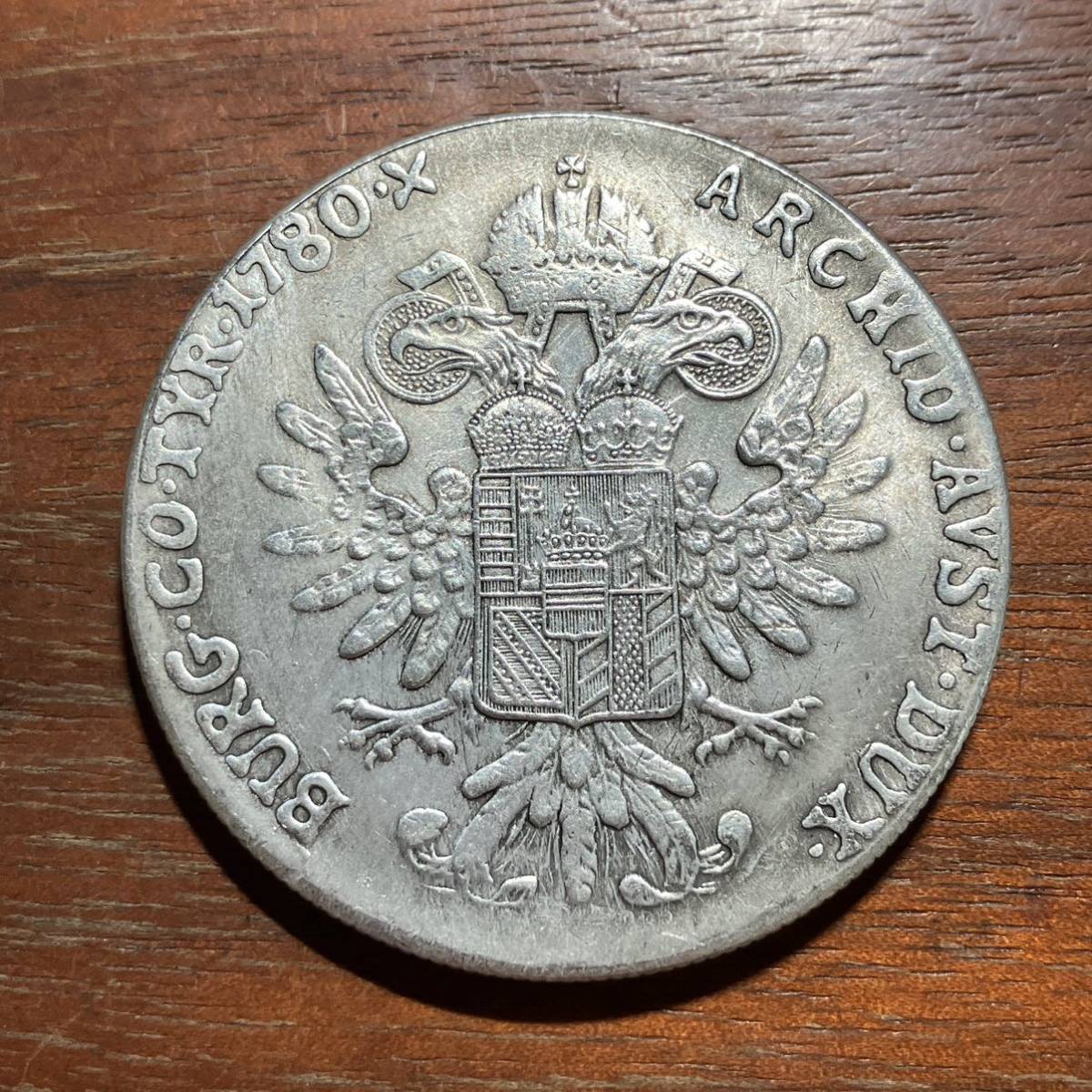9319,,,オーストリア　マリア・テレジア　約45mm　海外コイン　古銭　アンティーク　銀貨_画像2