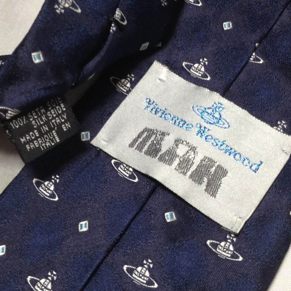  Vivienne Westwood Vivienne Westwood мельчайший глянец галстук бренд Mark рисунок темно синий серия темно-синий серия A-008336.. пачка 