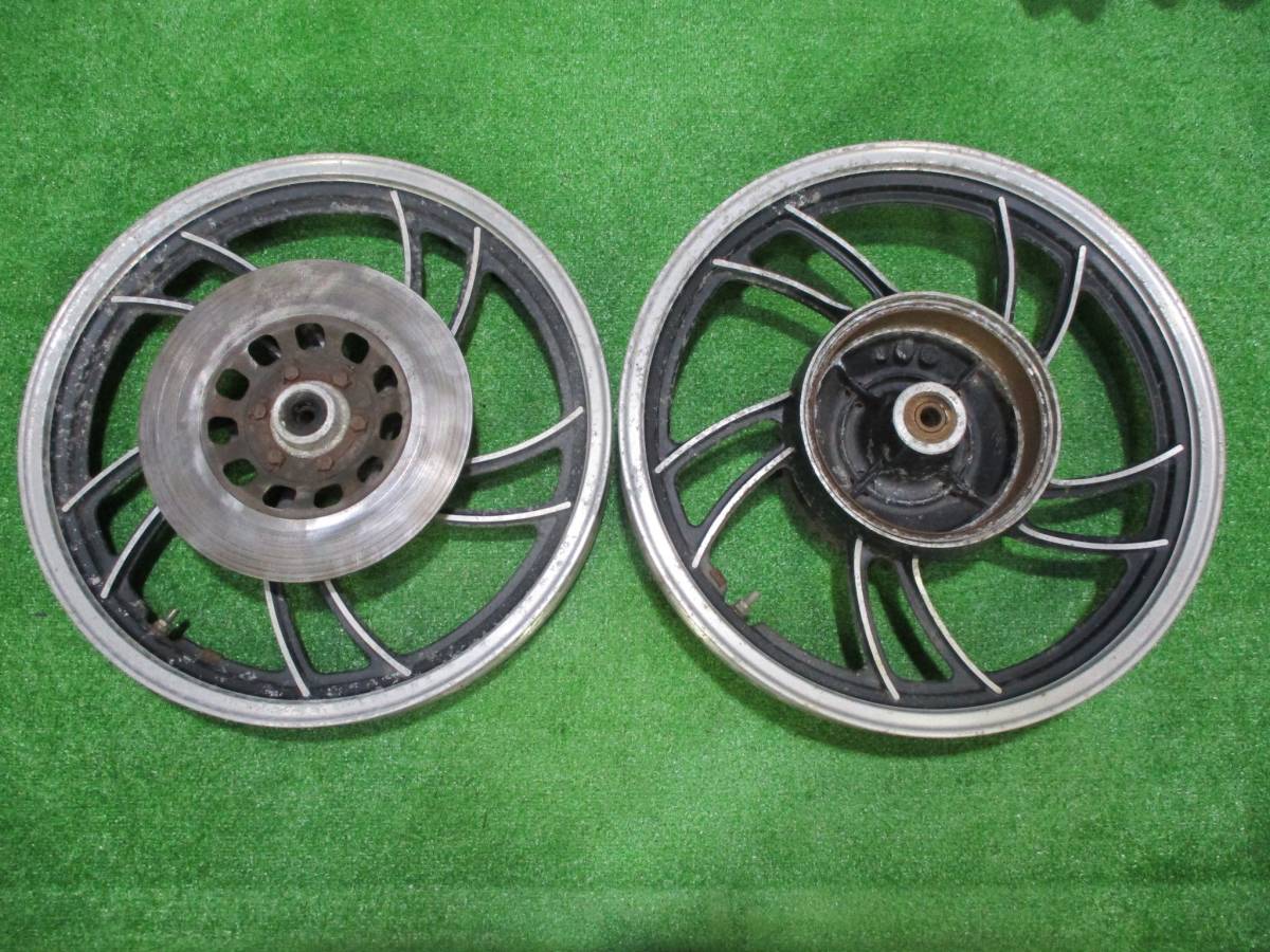 YAMAHA RZ250? 前後セット　ジャンク品 商品管理番号B18-1035-C_画像1