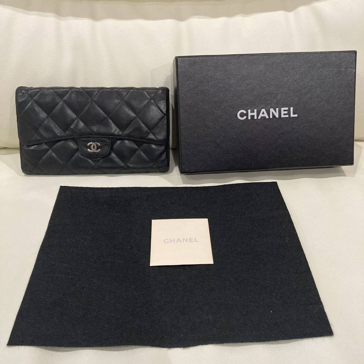 CHANEL 大人気　マトラッセ　財布　ラムスキン 黒　長財布　ココマーク　シルバー 金具_お送りする、付属品一式です。