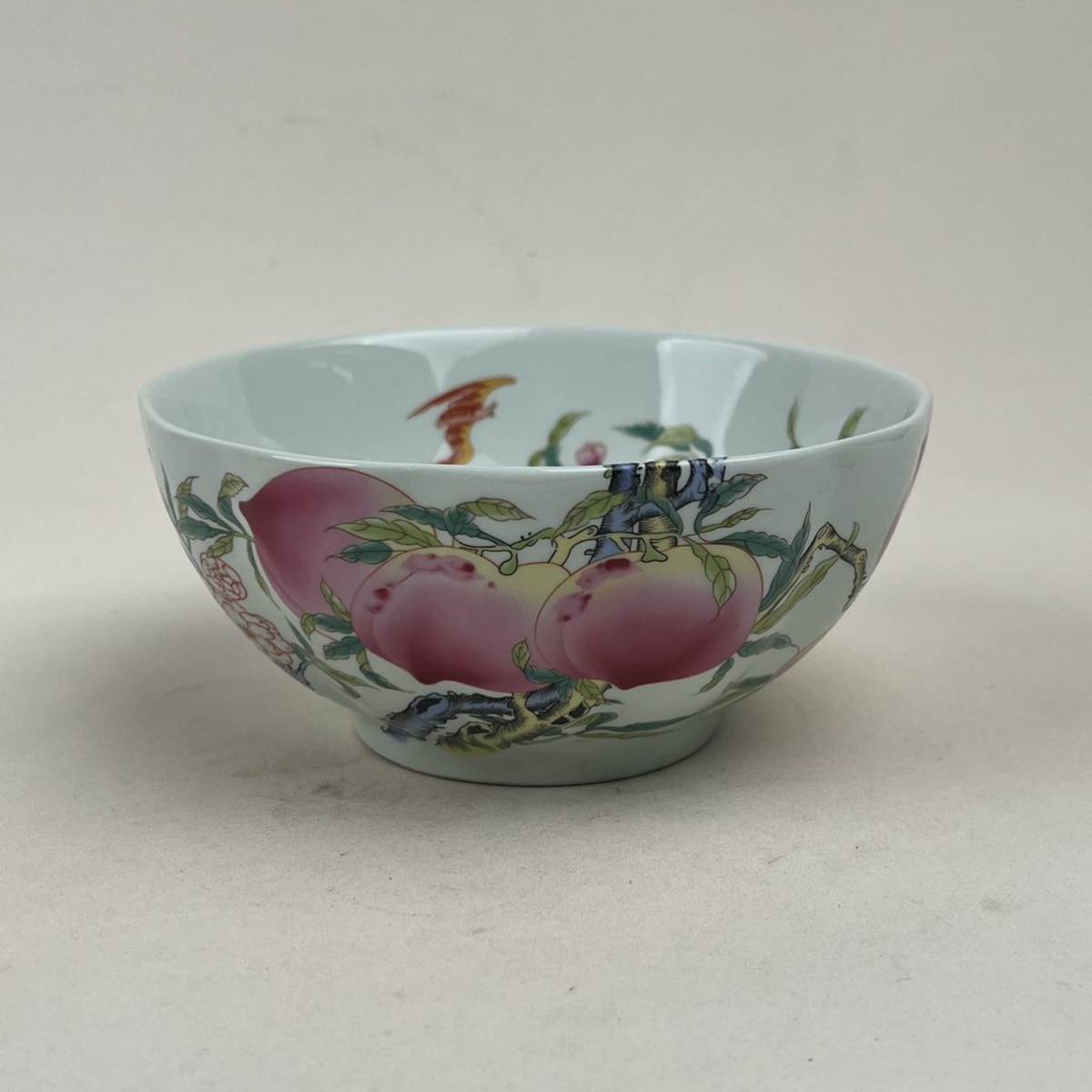 世界的に有名な中国美術茶道具古玩唐物染付粉彩唐物桃茶碗乾隆大清粉彩